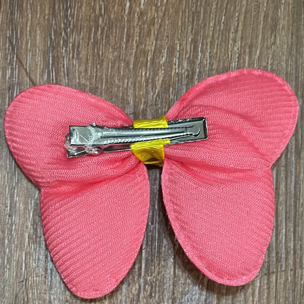 4 Pack of Little Girls Polka Dot Hair Clips (NWT)